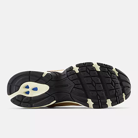 New Balance 530 turtledove con gold metallic y magnet - Imagen 5